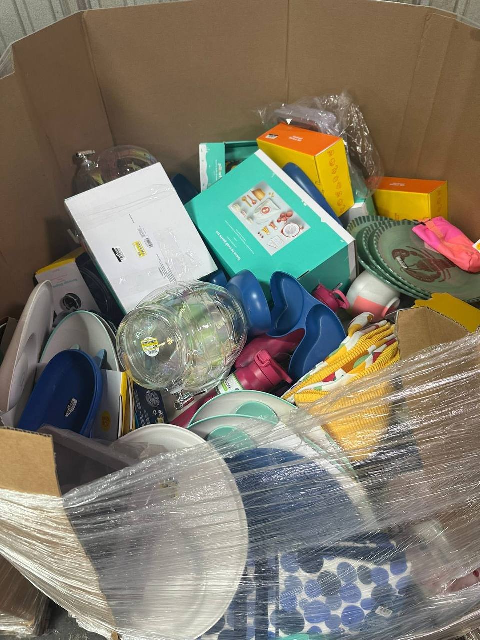Liquidation Toy Pallets USA