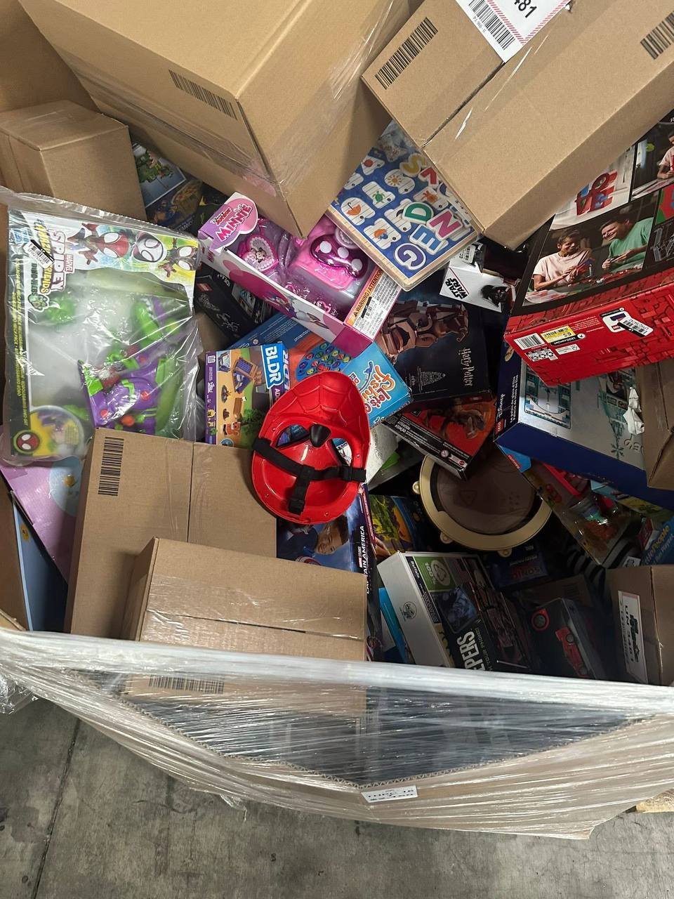 Liquidation Toy Pallets USA