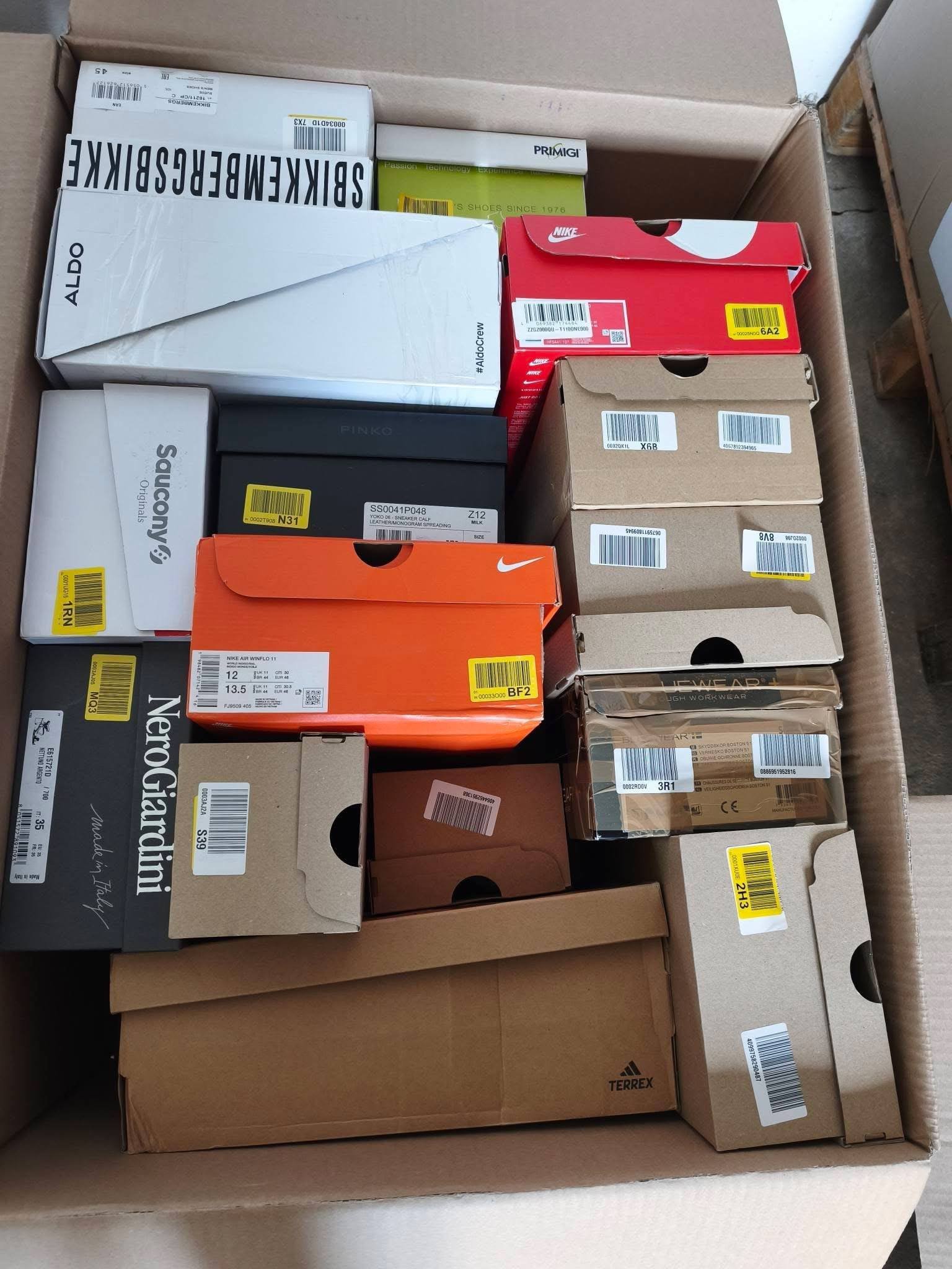 Shoes Pallets