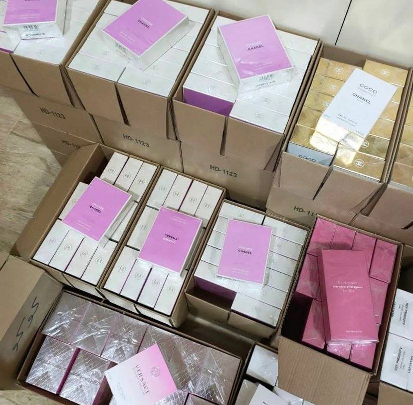 Mixed Perfumes pallet