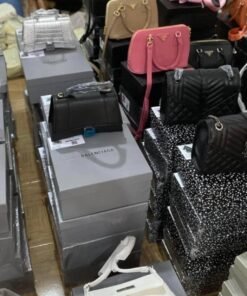 Women Bags Pallets