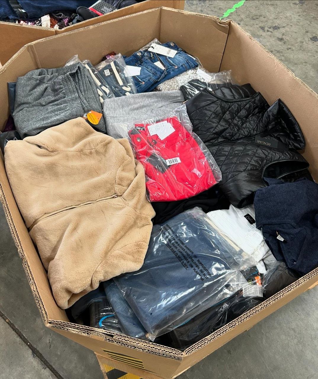Winter Mix Clothing Pallet