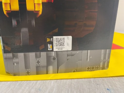 LEGO Technic App-Controlled CAT D11 Bulldozer 42131